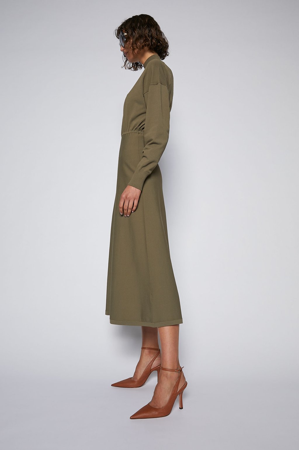 CREPE KNIT POLO DRESS - Style Theory